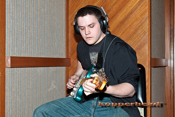 19409 04 2011 Kopperhead